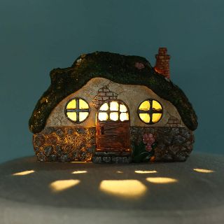 Casa de hadas iluminada con energía solar, adorno de jardín de vivienda, lámpara de estatua de resina de la casa del árbol con inducción de control de luz para la decoración del hogar           [Clase de eficiencia energética A+++]